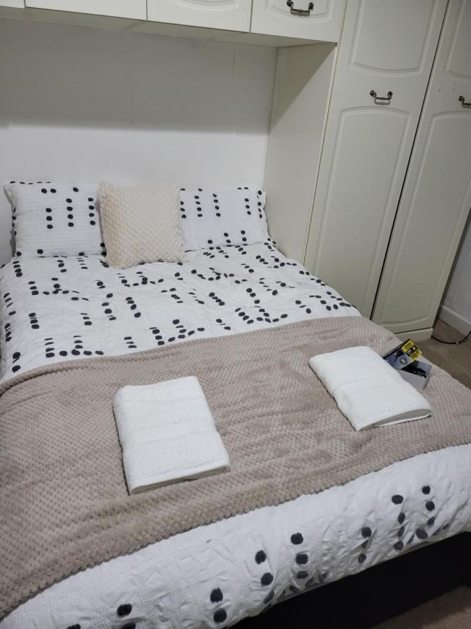 Mcf Short Stay Accommodation - Handsworth เบอร์มิงแฮม ภายนอก รูปภาพ