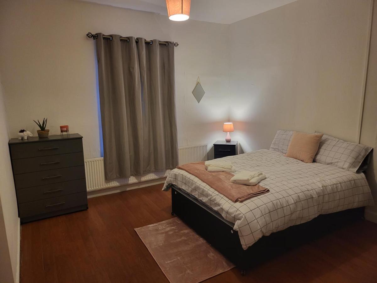 Mcf Short Stay Accommodation - Handsworth เบอร์มิงแฮม ภายนอก รูปภาพ