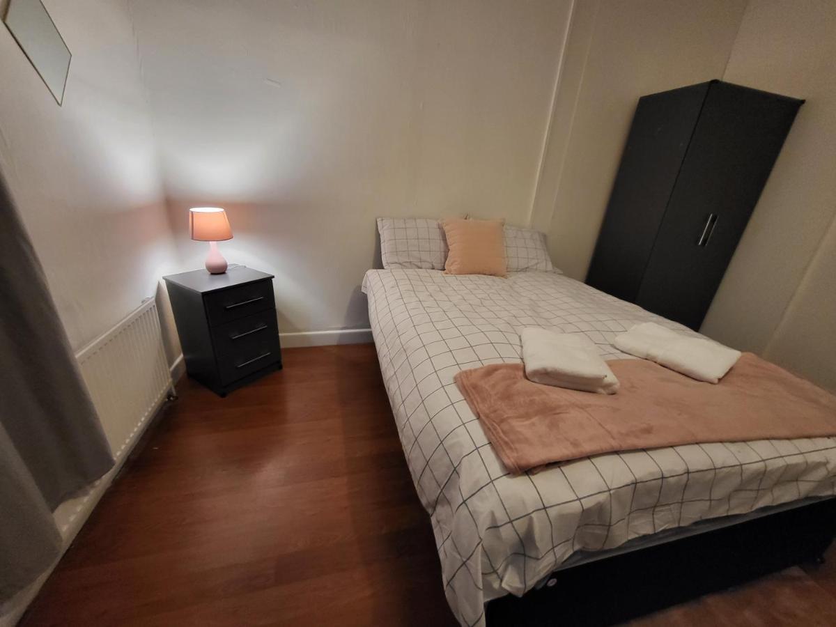 Mcf Short Stay Accommodation - Handsworth เบอร์มิงแฮม ภายนอก รูปภาพ