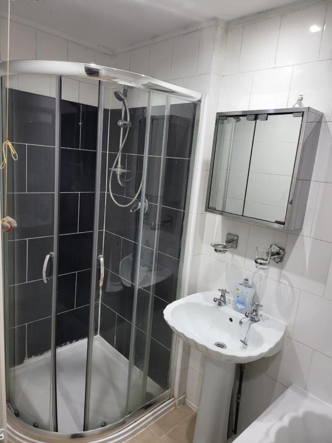 Mcf Short Stay Accommodation - Handsworth เบอร์มิงแฮม ภายนอก รูปภาพ