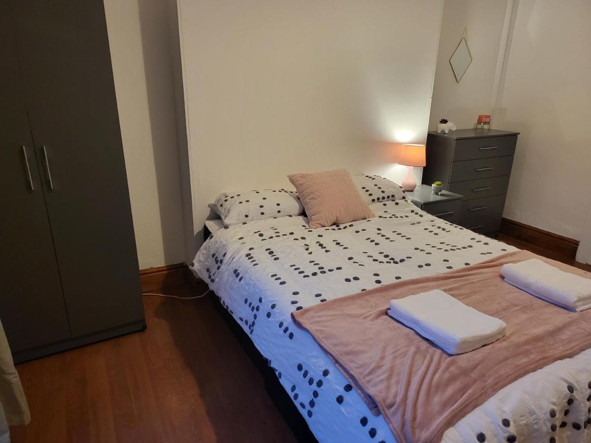 Mcf Short Stay Accommodation - Handsworth เบอร์มิงแฮม ภายนอก รูปภาพ