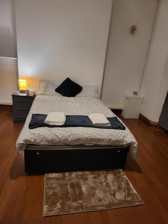 Mcf Short Stay Accommodation - Handsworth เบอร์มิงแฮม ภายนอก รูปภาพ