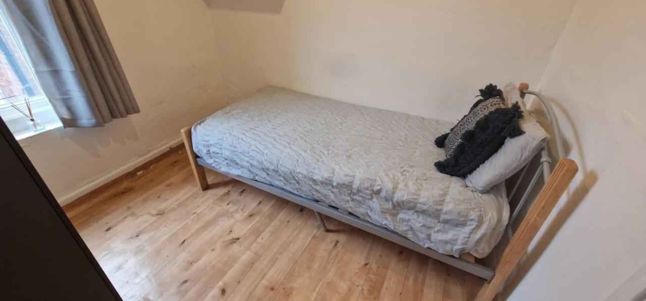 Mcf Short Stay Accommodation - Handsworth เบอร์มิงแฮม ภายนอก รูปภาพ