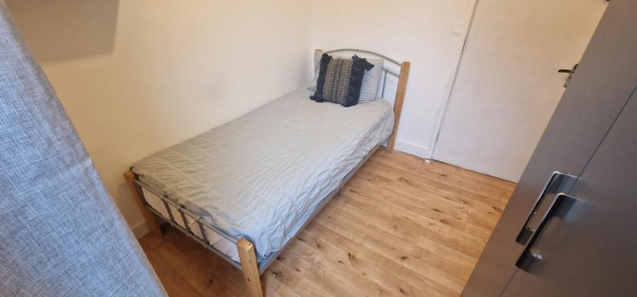 Mcf Short Stay Accommodation - Handsworth เบอร์มิงแฮม ภายนอก รูปภาพ